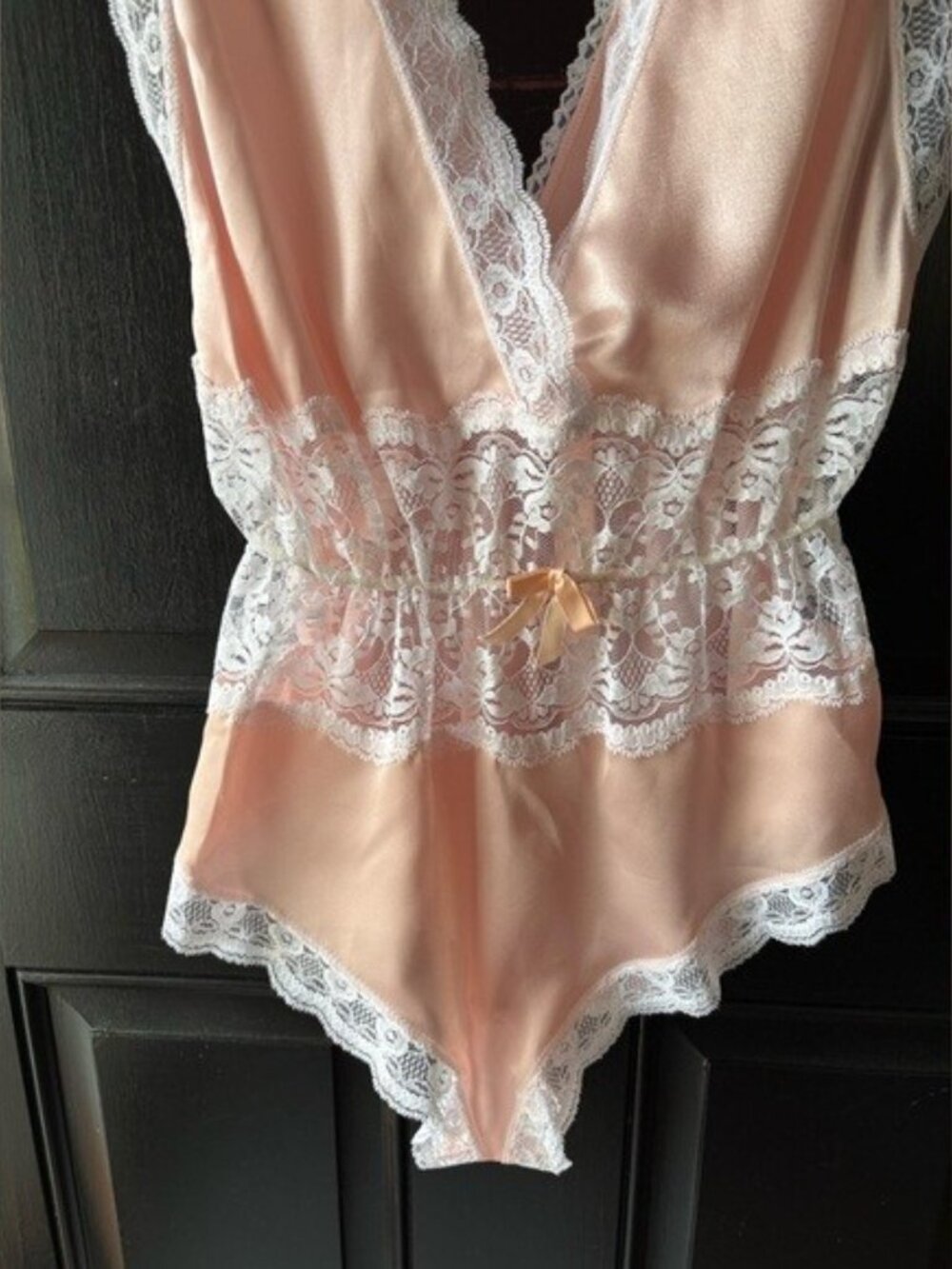 VTG Nicole Peach Pink Satin Lace Teddy Bodysuit Robe Set Size S/M - Picture 2 of 15